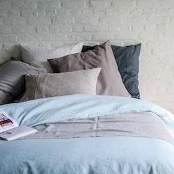draps en lin : housses de couette, drap plat et taies d'oreiller